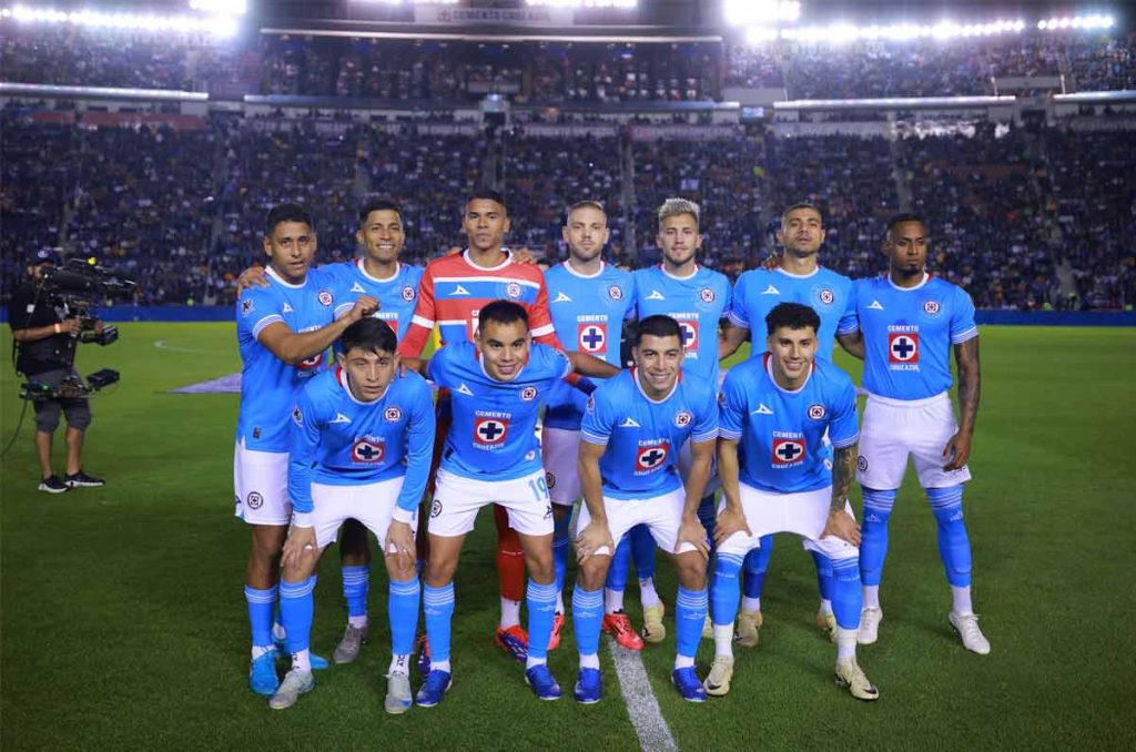 Cruz Azul dice adiós a estos jugadores para el Clausura 2025