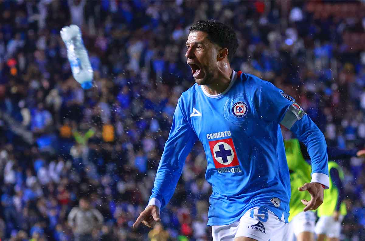 Cruz Azul empata sobre la hora con Tigres y rompe el récord de puntos en Liga MX