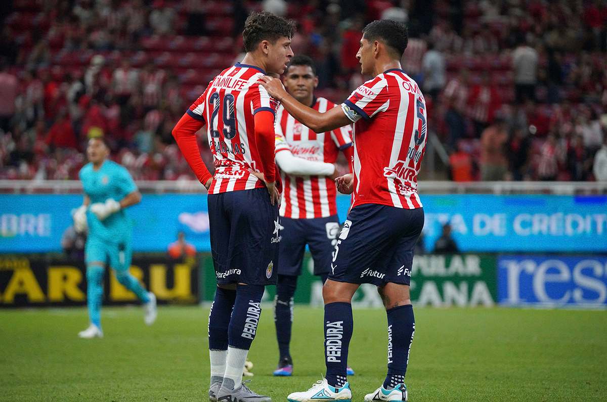 Chivas pagó 4 MDD por él y no jugó ni 90 minutos en el Apertura 2024, ¿qué pasará con él?