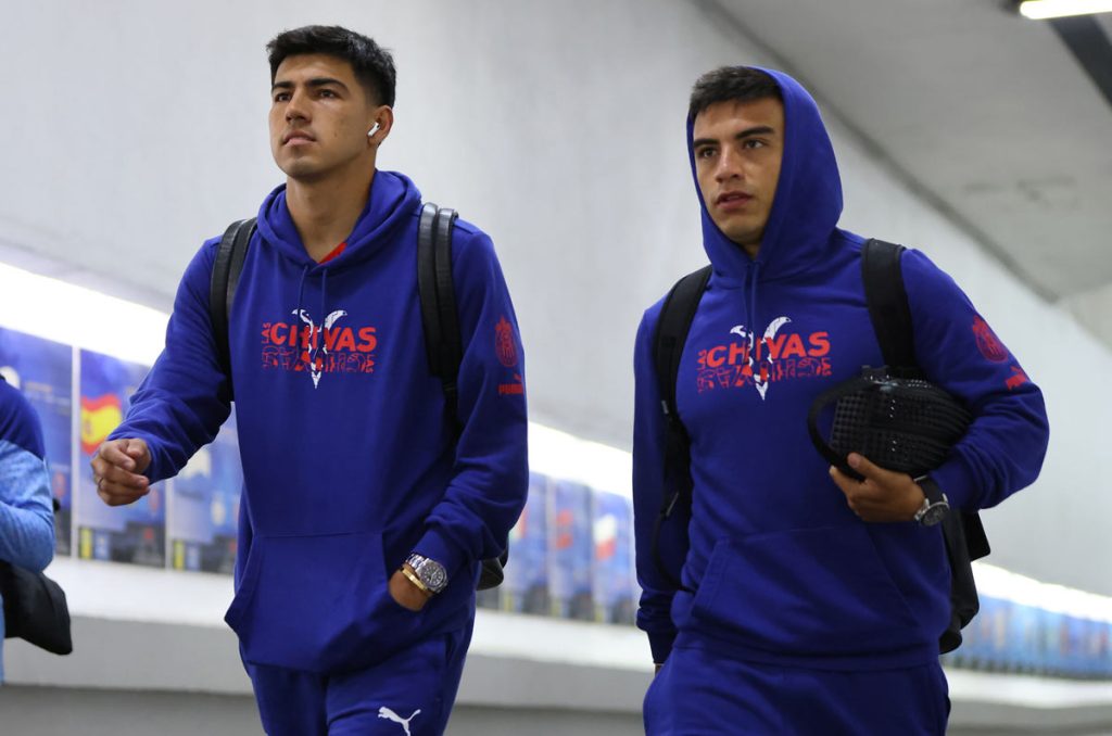 Erick Gutiérrez y Nene Beltrán pueden salir de Chivas, pero sus salarios están complicando las negociaciones