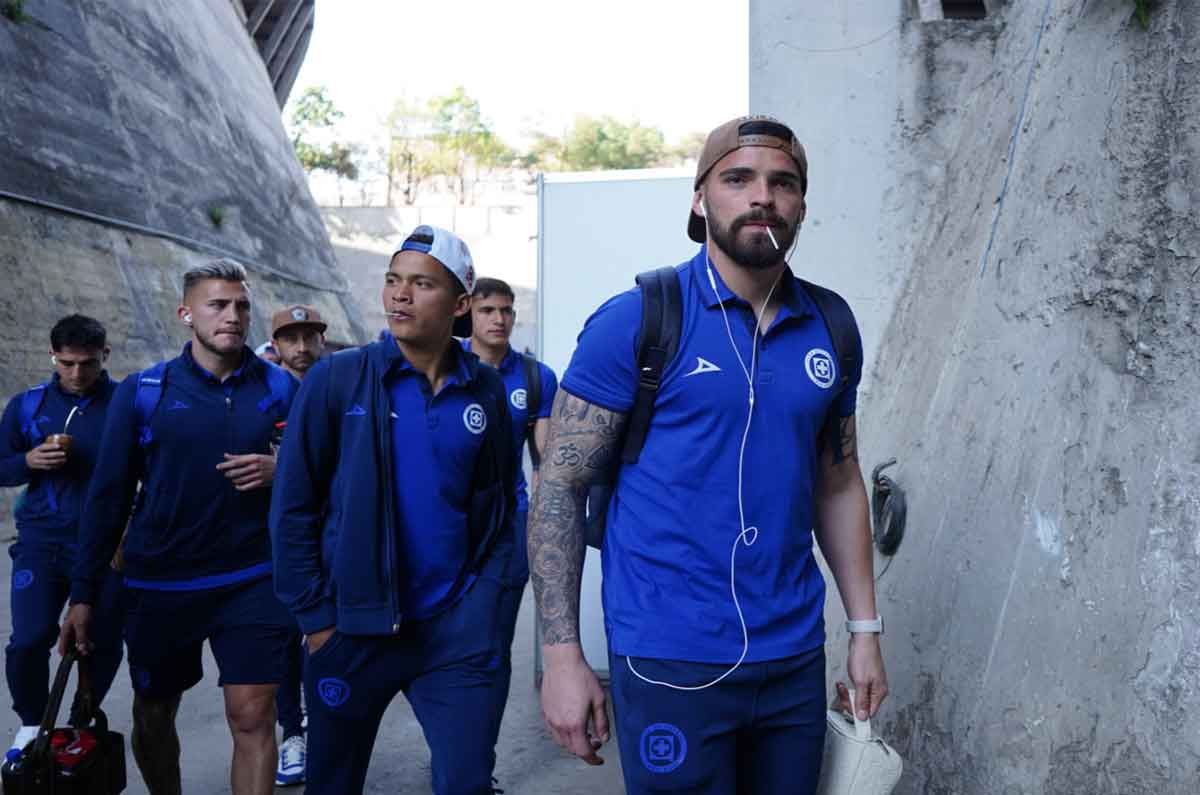 Jugador de Cruz Azul deja entrever su salida en el Clausura 2025