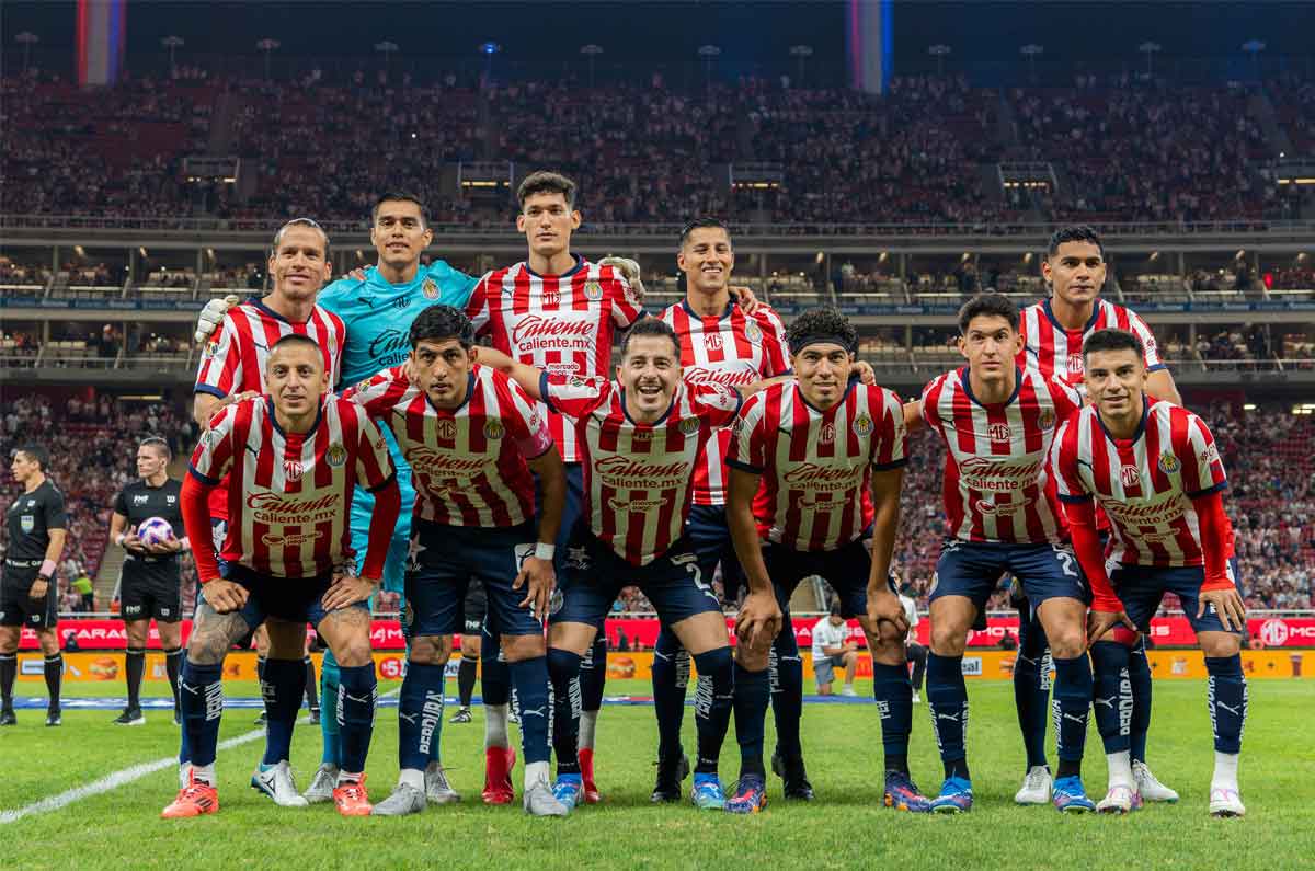 La alineación de Chivas para enfrentar a Atlas en el Play-In