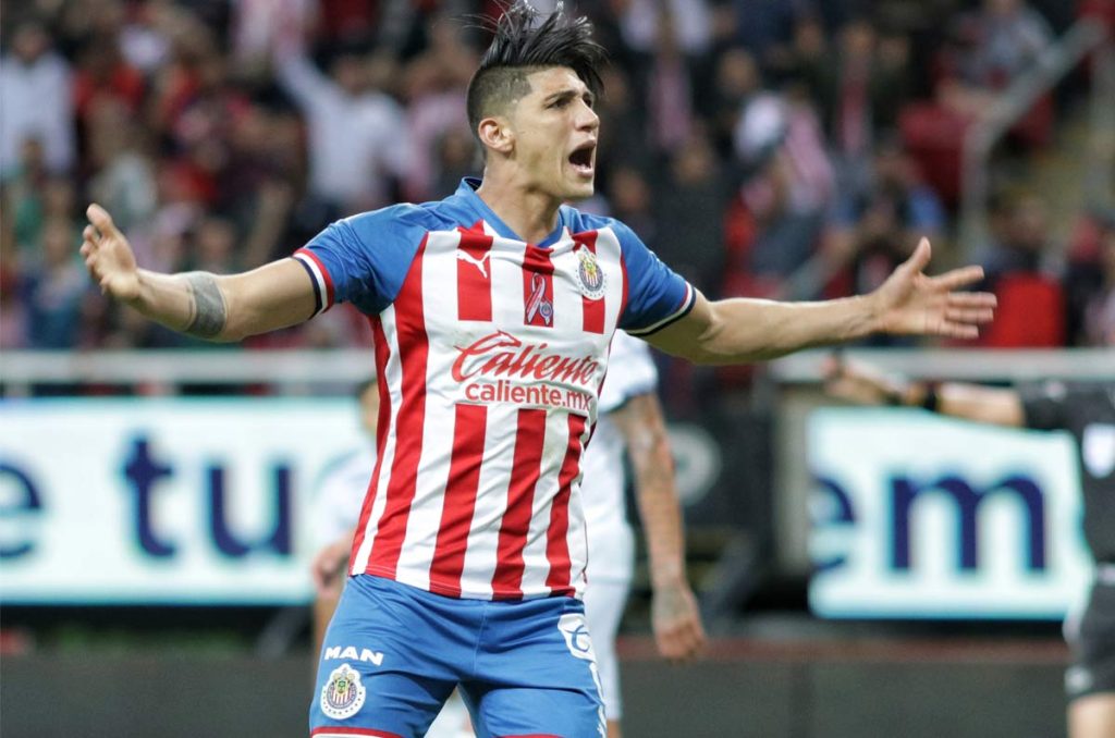 Alan Pulido le dejó buenas ganancias al Rebaño