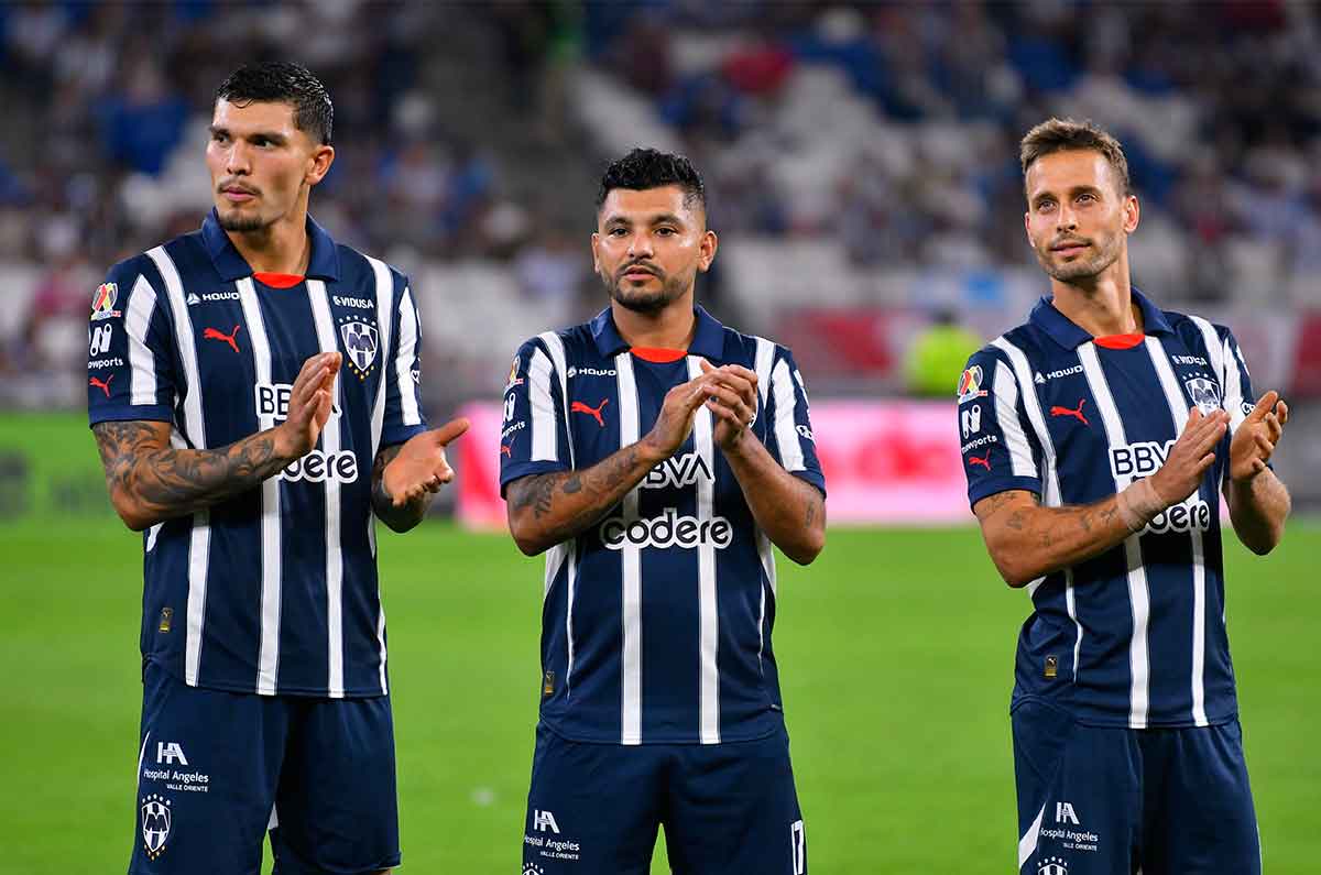 Desde Monterrey arremeten contra Tecatito Corona y Brandon Vázquez