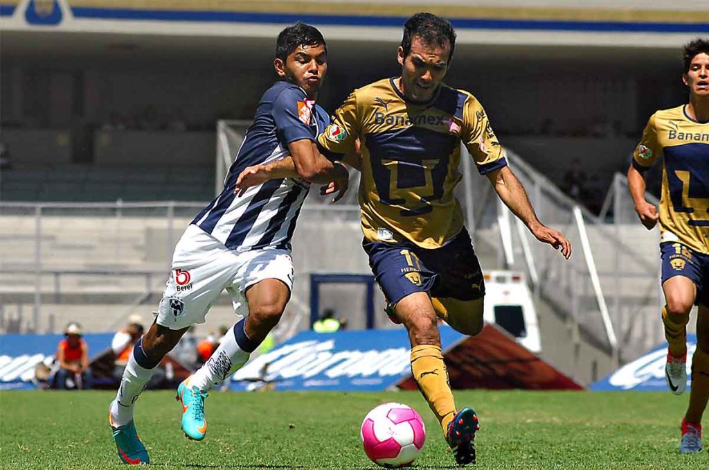 Fue campeón con Pumas en 2011 y desde Europa quiere ser su nuevo DT