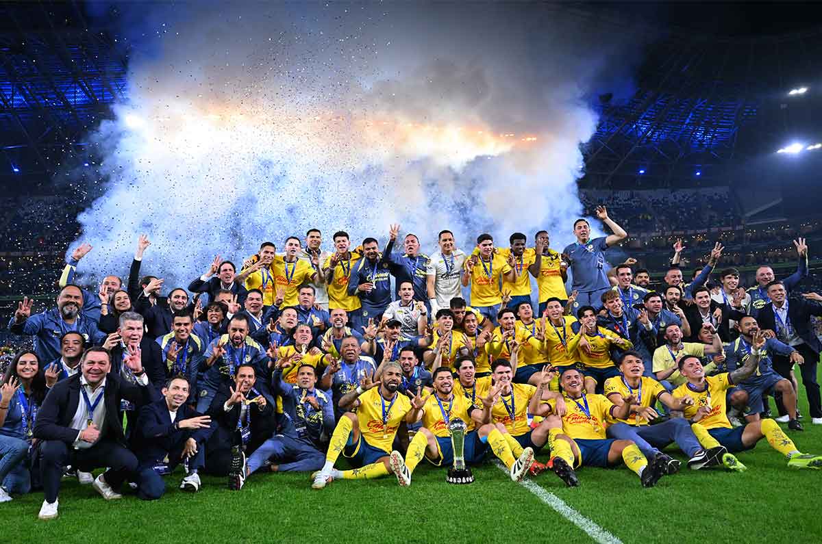 Henry, Fidalgo y los futbolistas presentes en los tres títulos del América