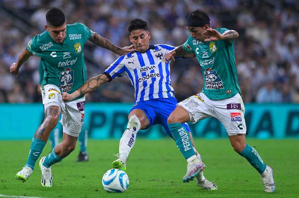 León evita un regreso inesperado al equipo de Eduardo Berizzo