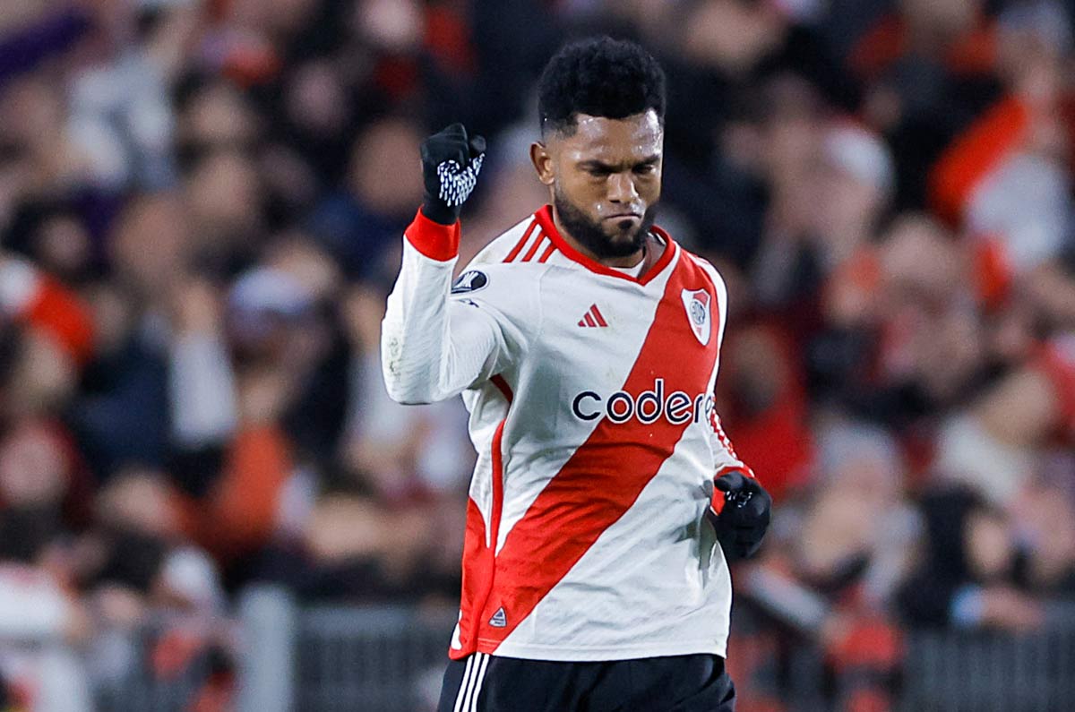 Miguel Borja. Lo conoce bien Martín Demichelis de su paso por River Plate, equipo con el que el colombiano tiene contrato hasta diciembre del 2025. Su valor de mercado es de 4.6 millones de dólares y todo hace indicar que no será tomado en cuenta por los Millonarios para la siguiente temporada. 
