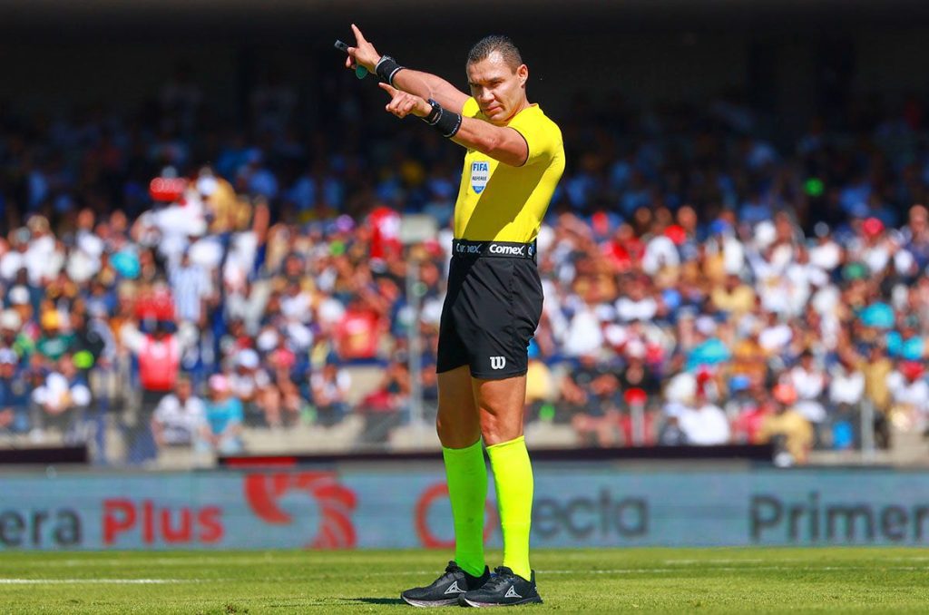 Gato Ortíz en la polémica por los penales no marcados a Pumas ante Rayados