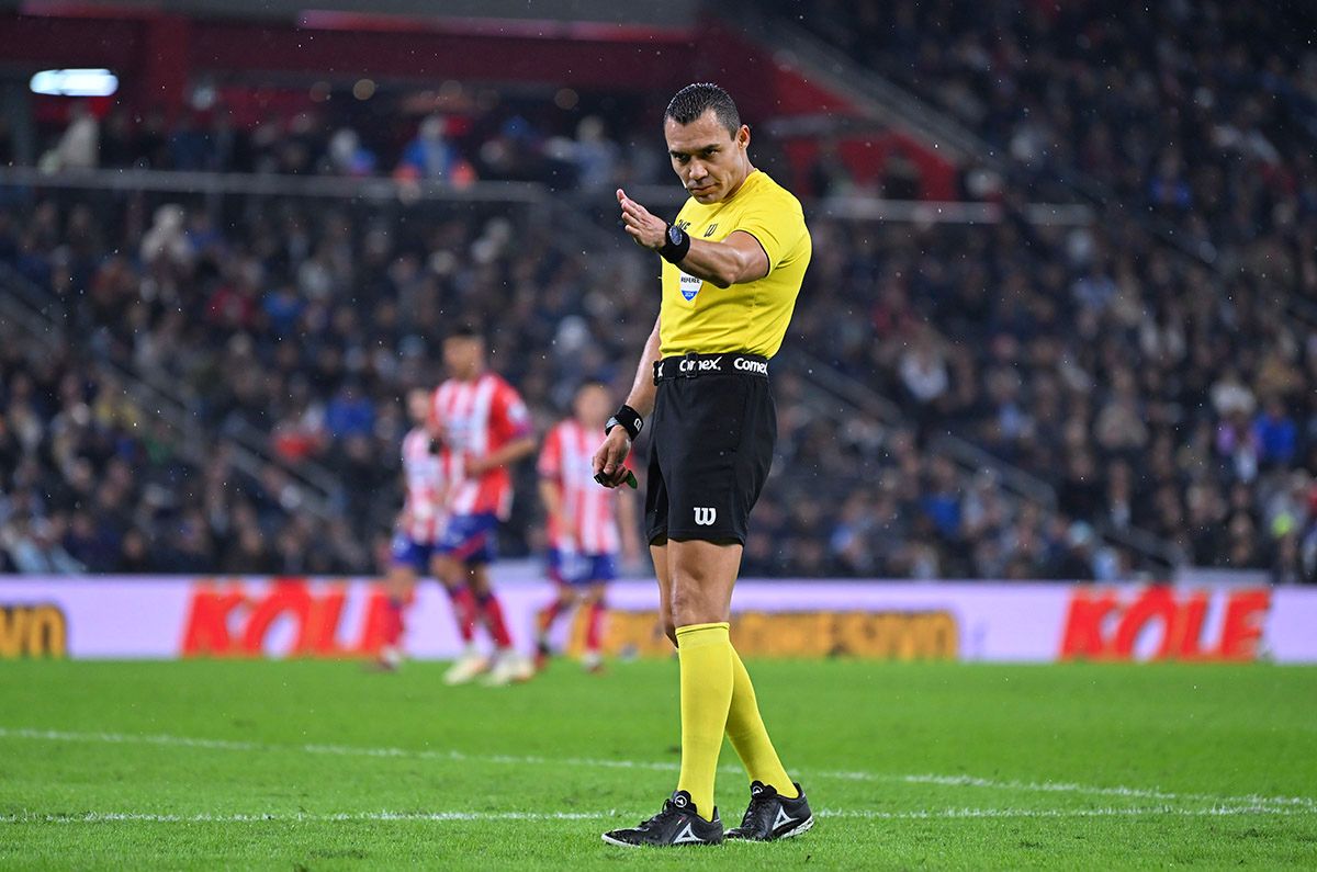 Nuevo penal del ‘Gato’ Ortiz: ¿Injusticia para Rayados o acierto para San Luis?