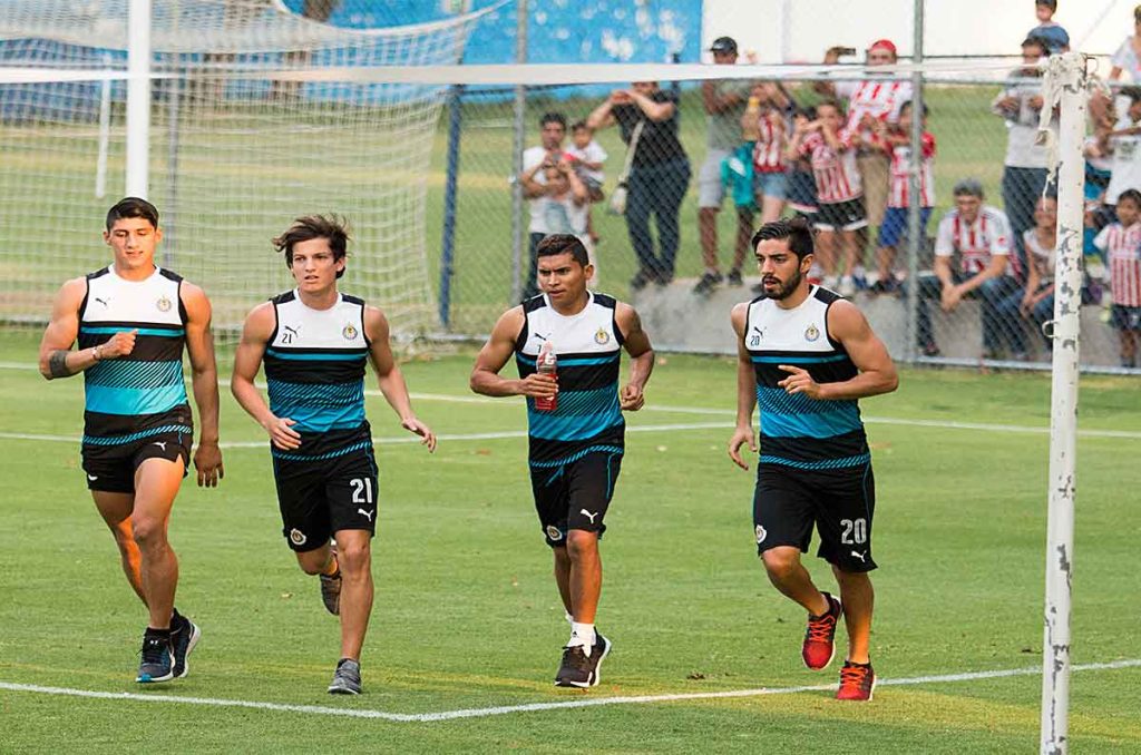Además de Alan Pulido, Chivas sueña con repatriar a otro campeón en 2025 0