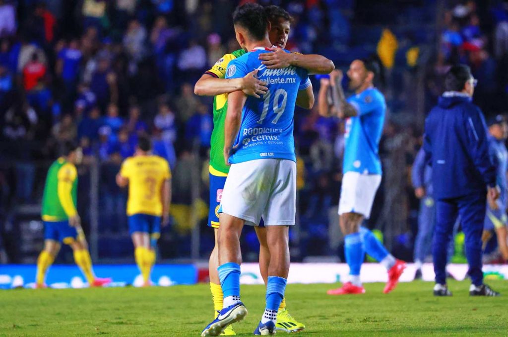 América quiere robarle al Cruz Azul el fichaje de Mateusz Bogusz
