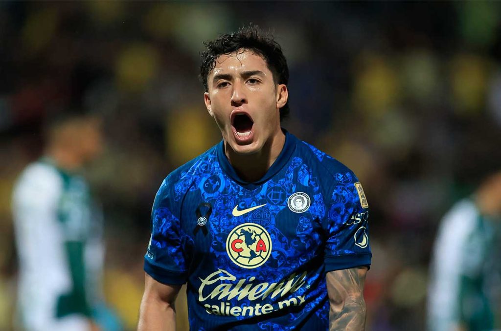 América recupera a sus figuras y golea a Santos Laguna en su búsqueda del Tetracampeonato