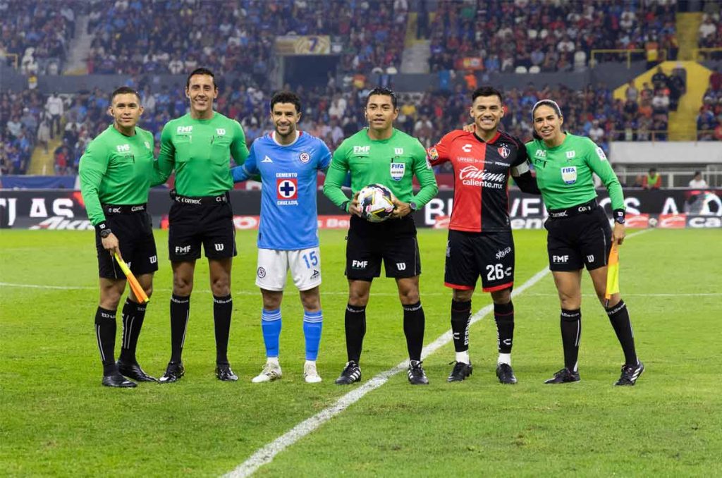 Cruz Azul vs Atlas juegan la Jornada 1 del torneo Clausura 2025 en la Liga MX