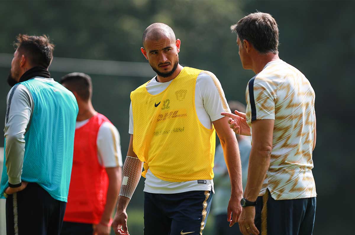 Dejó a Pumas en el fondo de la tabla, hoy pelea por el liderato en Arabia Saudita