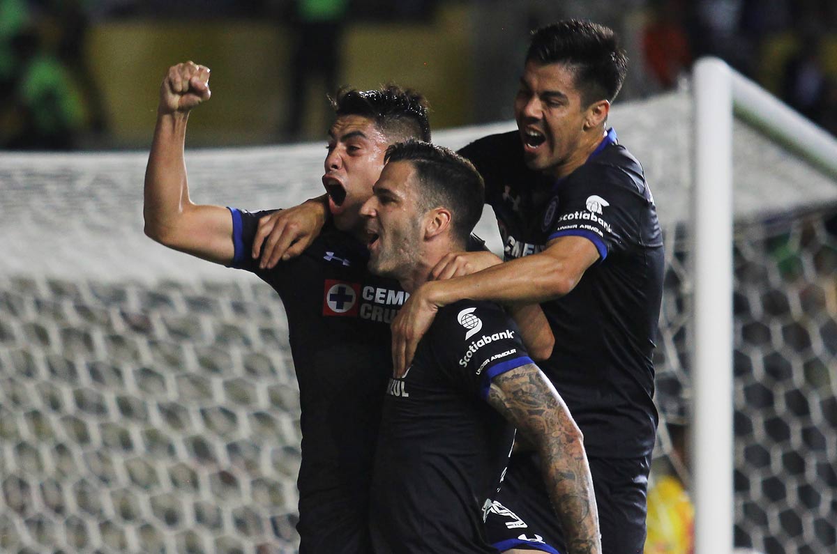 En Cruz Azul ganaba 25 millones; se retiró, volvió y ahora juega en España