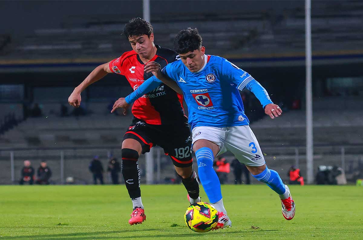 ¿Ignoraron penal sobre Cruz Azul? Martín Anselmi sigue sin derrotar a Atlas
