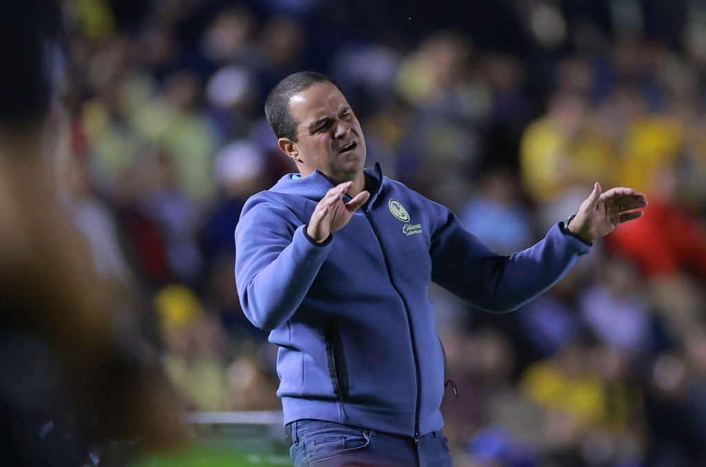 ¿Por qué América no registró a André Jardine y cuándo estará de vuelta?