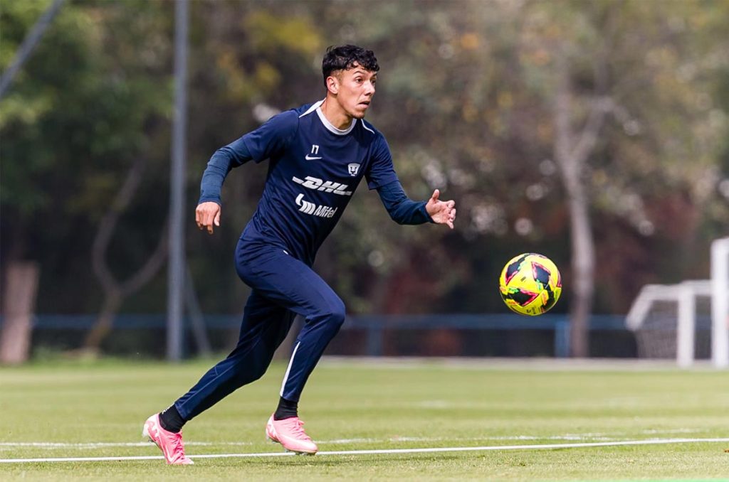 Con la salida de Chino Huerta, Jorge Ruvalcaba tiene una oportunidad de oro en Pumas