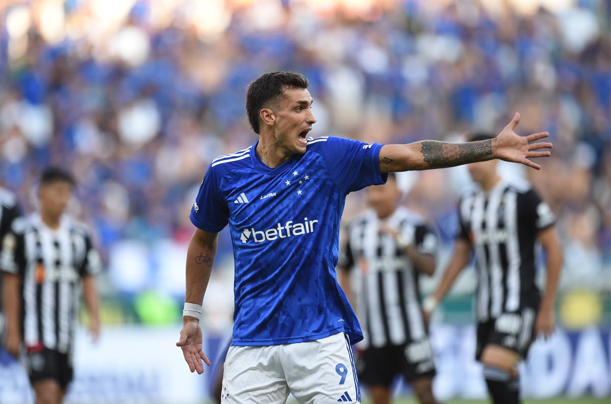 Juan Ignacio Dinenno comienza a ser relegado en Cruzeiro