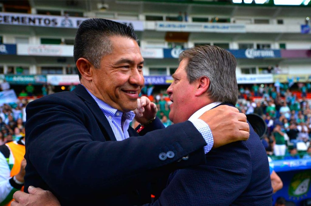 Piojo Herrera le ganó la carrera a Nacho Ambriz por la Selección de Costa Rica