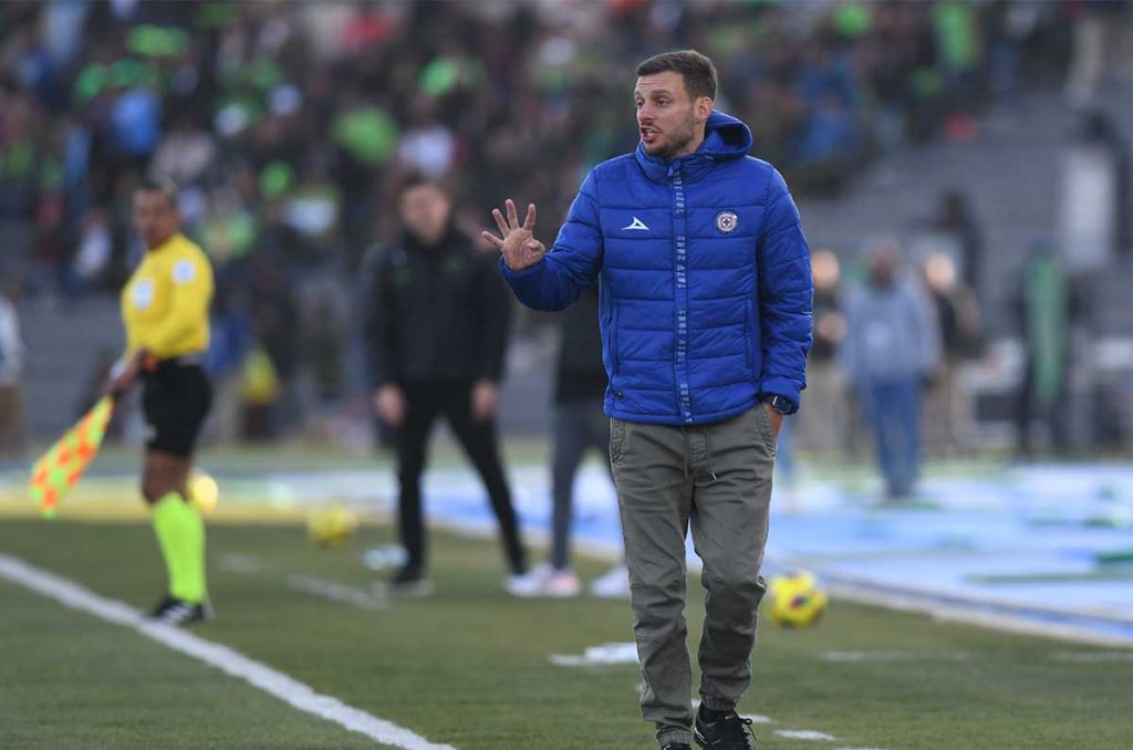 Primo de Iván Alonso, primera opción para sustituir a Martín Anselmi en Cruz Azul 0
