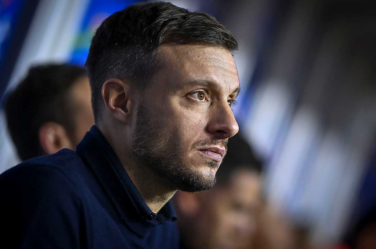 Tras la salida de Anselmi, el banquillo de Cruz Azul sigue maldito desde La Novena