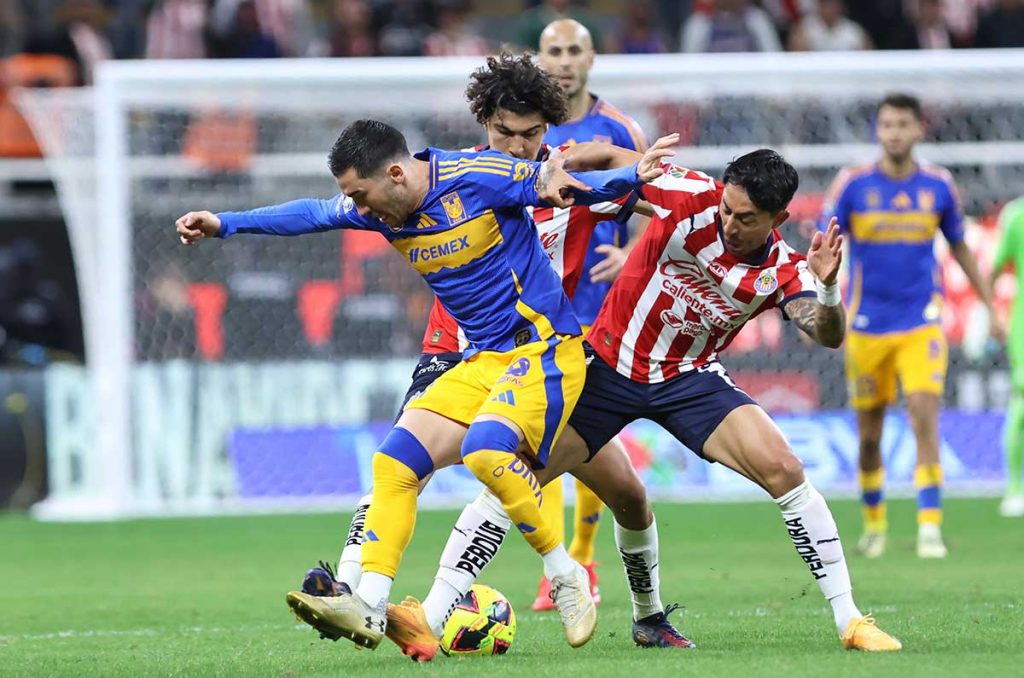 Juan Pablo Vigón y un gesto que cierra la puerta a jugar en Chivas 0