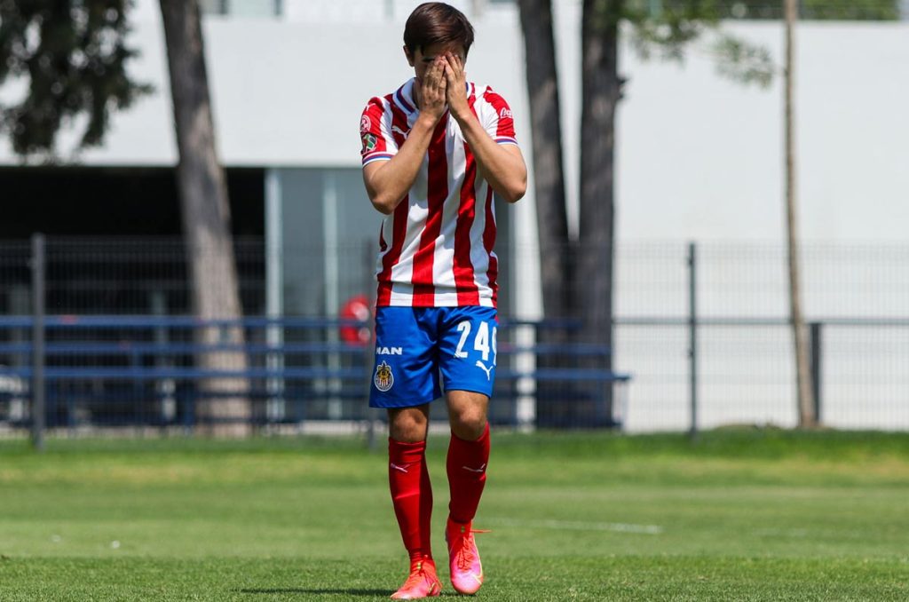 Era el Hugo Camberos de su generación en Chivas y hoy está relegado de todas las categorías