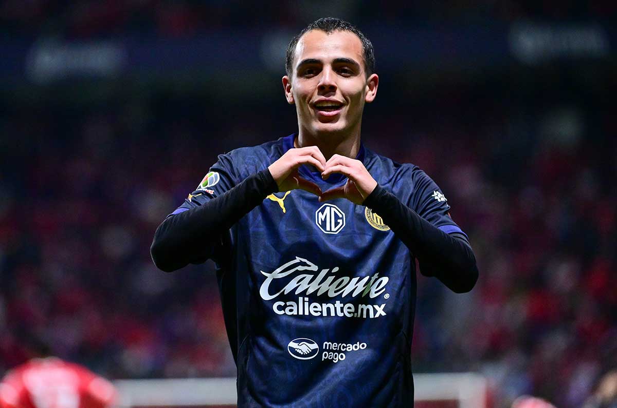 hugo-camberos-anoto-su-primer-gol-con-chivas-ante-toluca
