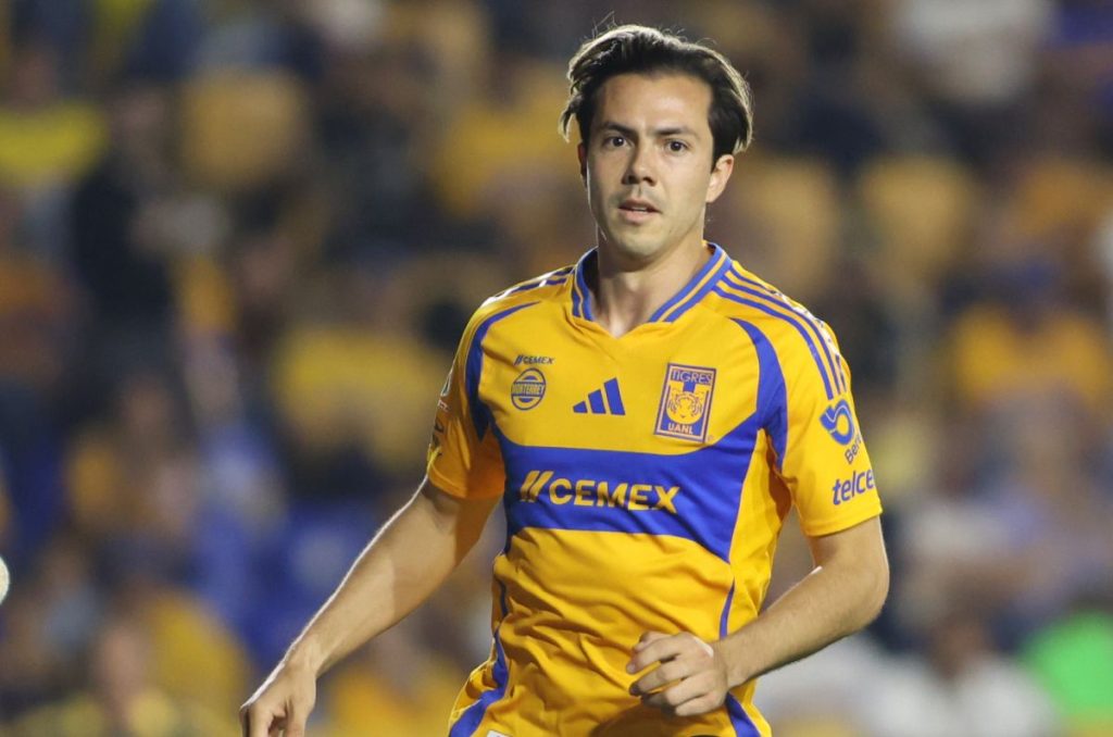 Sebastián Córdova puede ser fichaje de Chivas en caso que lo busquen en el verano