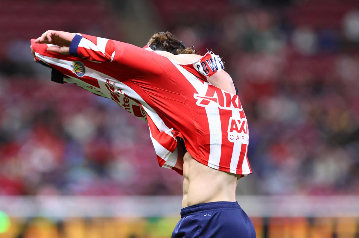 Debido a la crisis en Chivas, este delantero quiere irse en verano