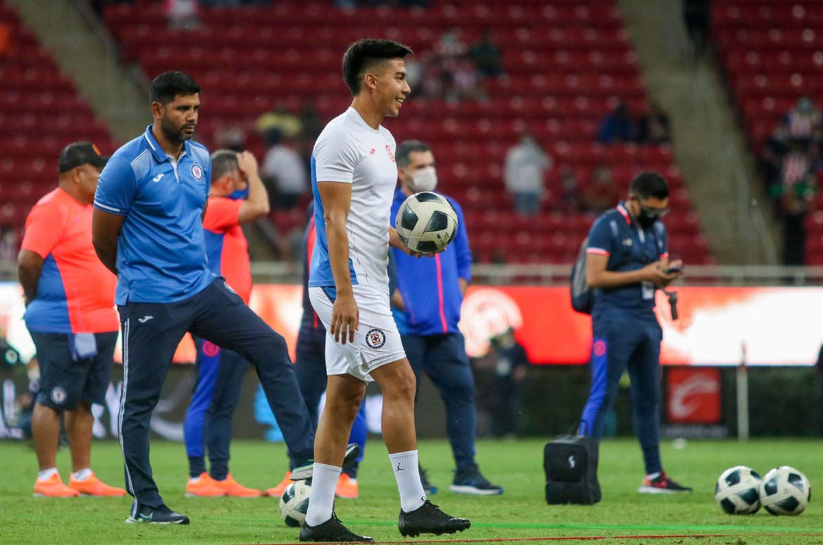 gano-la-novena-con-cruz-azul-y-desde-brasil-lo-quieren-fuera-de-su-equipo