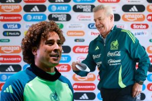 Javier Aguirre tomó decisión final sobre Guillermo Ochoa y Chucky Lozano