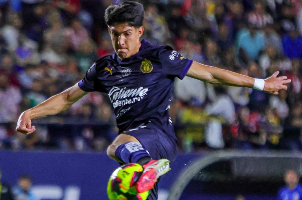 José Castillo no estará para este partido con las Chivas
