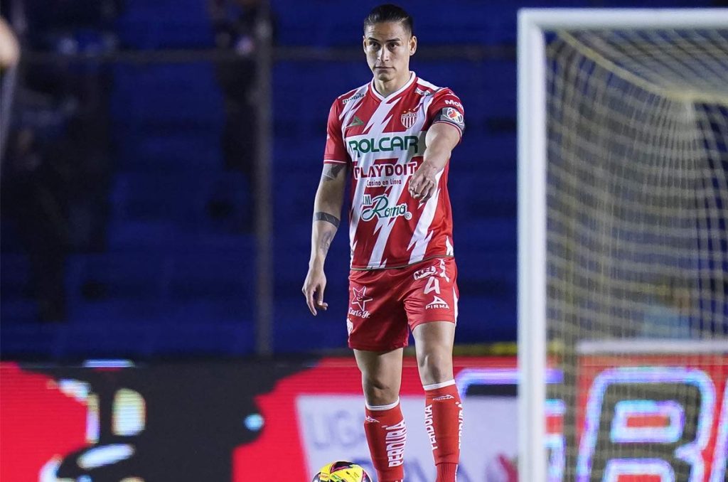 Alexis Peña pueden salir de Necaxa en caso que no renueven su contrato