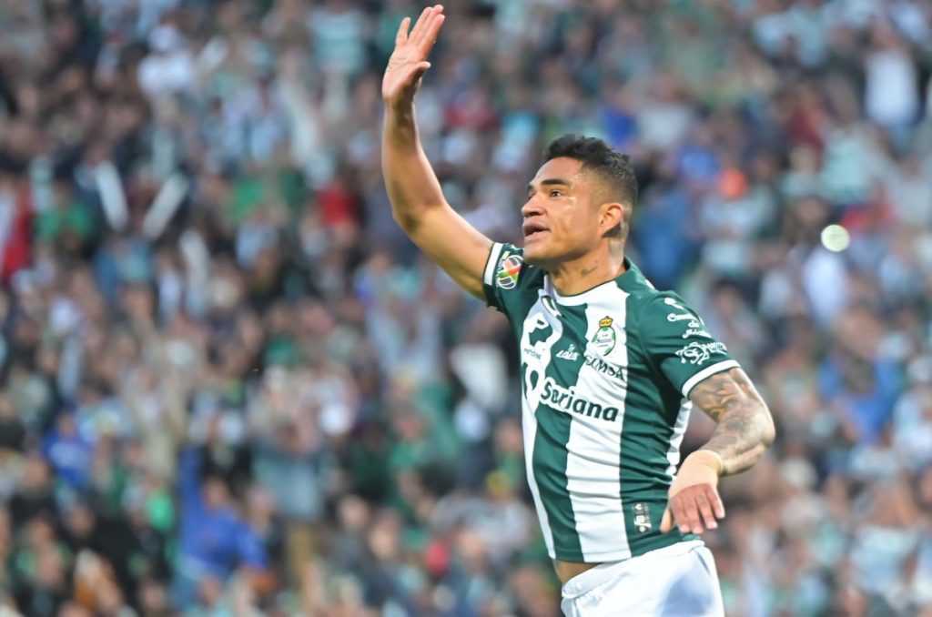 Muñoz y Santamaría los primeros, pero se viene limpia en Santos Laguna