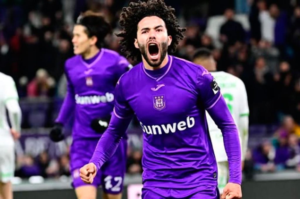 Chino Huerta será protagonista en el duelo de Anderlecht vs Genk
