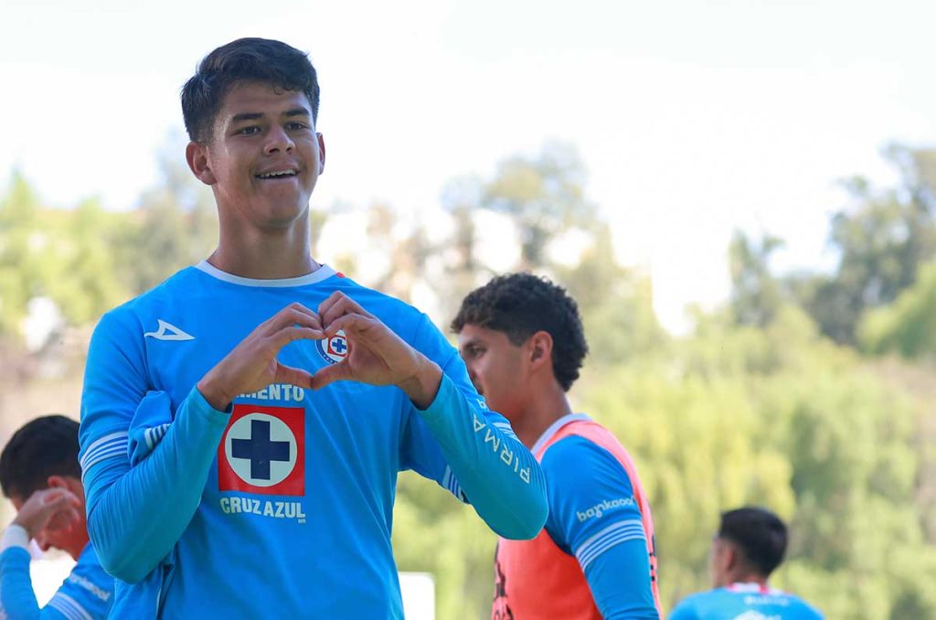 Bryan Aarón Casas Roque es líder de goleo en la Sub-23
