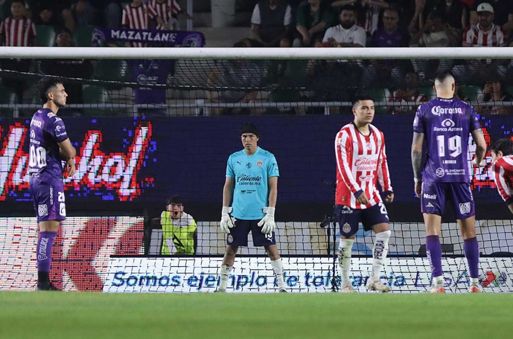 Érick Gutiérrez, con mejor marca que otro portero en la Liga MX