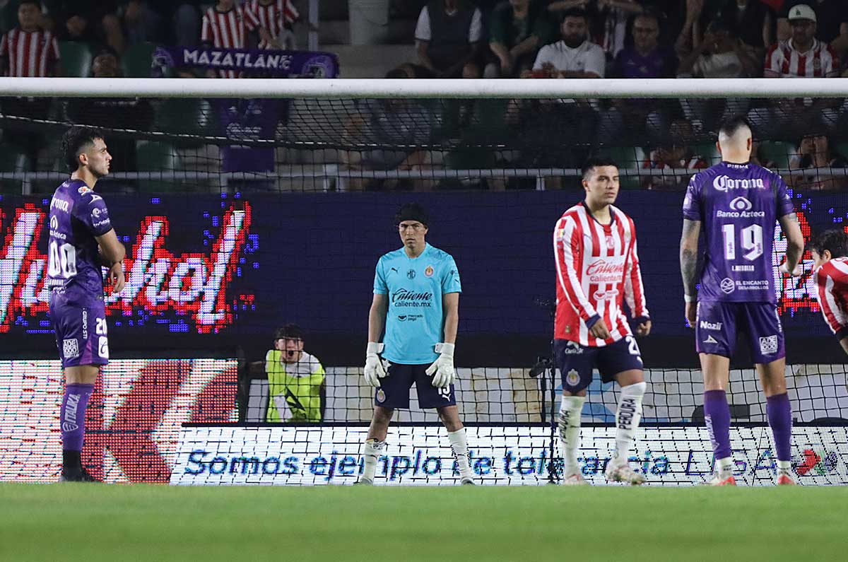 Érick Gutiérrez, con mejor marca que otro portero en la Liga MX