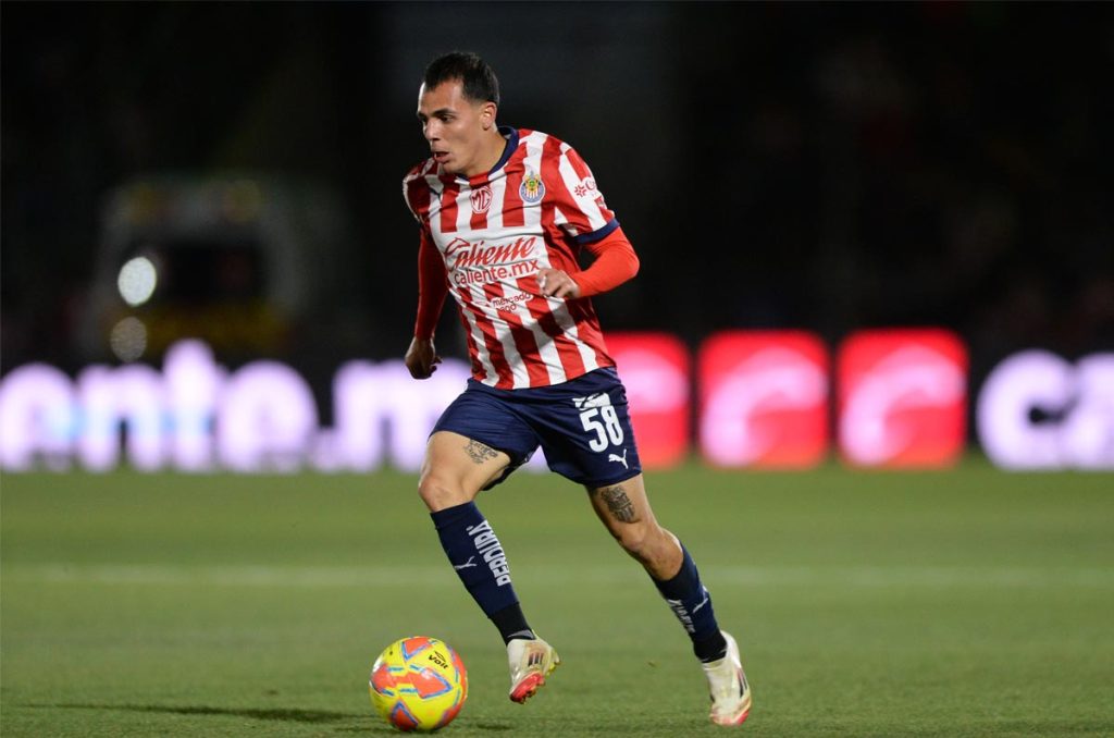 Hugo Camberos tiene un salario bastante pobre como jugador de las Chivas de Guadalajara