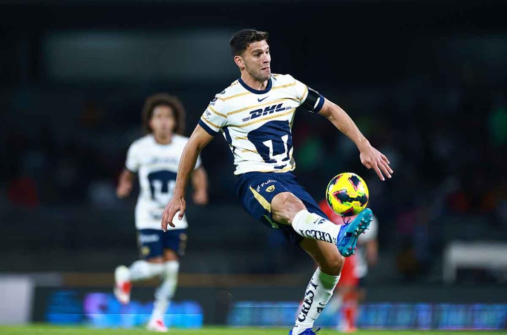 Lisandro Magallán; apunta a seguir la maldición del capitán en Pumas 0