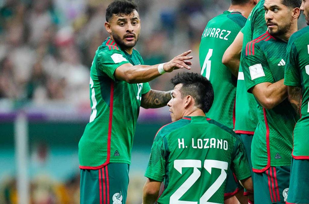 Alexis Vega y Chucky Lozano pelearán por la titularidad en el Tricolor