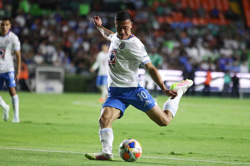 Andrés Montaño consiguió su primer doblete como celeste