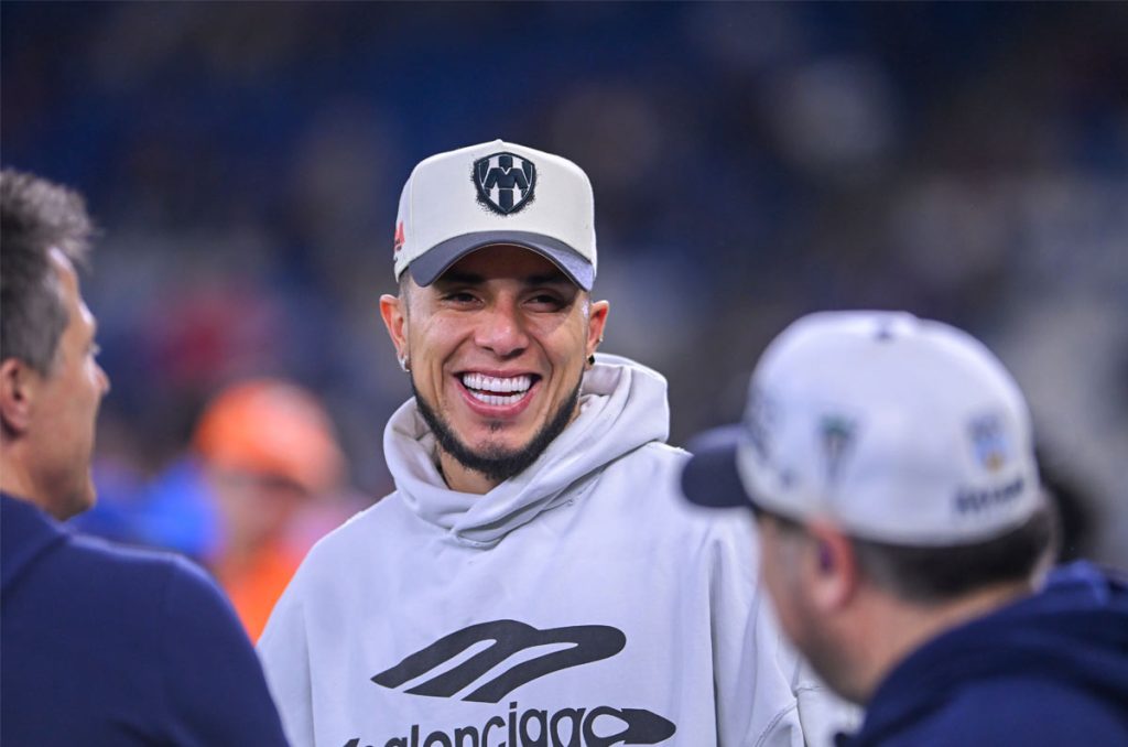 Carlos Salcedo seguirá siendo baja en los Rayados de Monterrey para el Mundial de Clubes