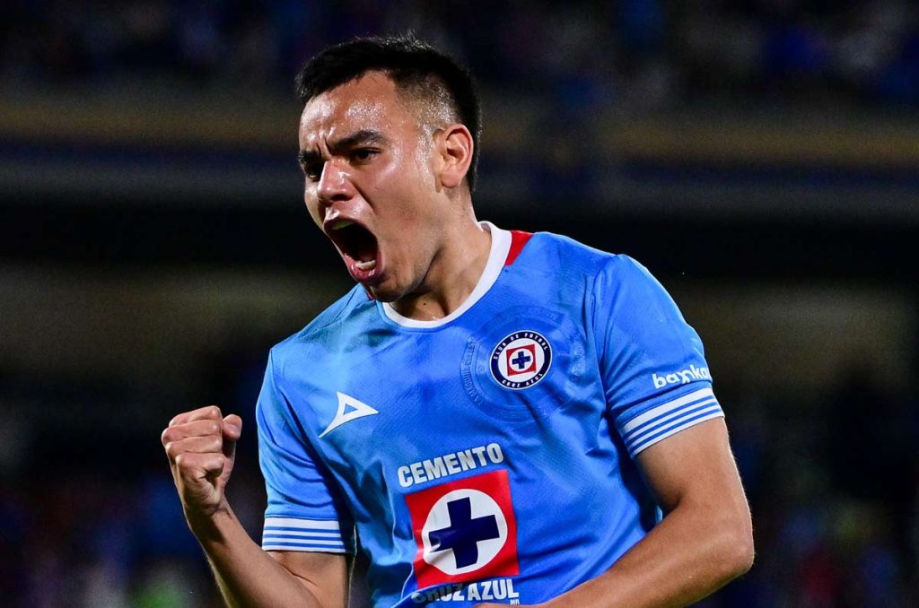 Charly Rodríguez sigue sin firmar su renovación de contrato con Cruz Azul