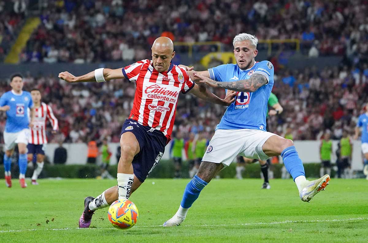 chicharito-no-ha-completado-ninguna-temporada-desde-que-llego-a-chivas