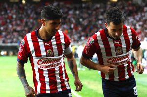 Chivas tiene preparado a sus jugadores que usará como moneda de cambio