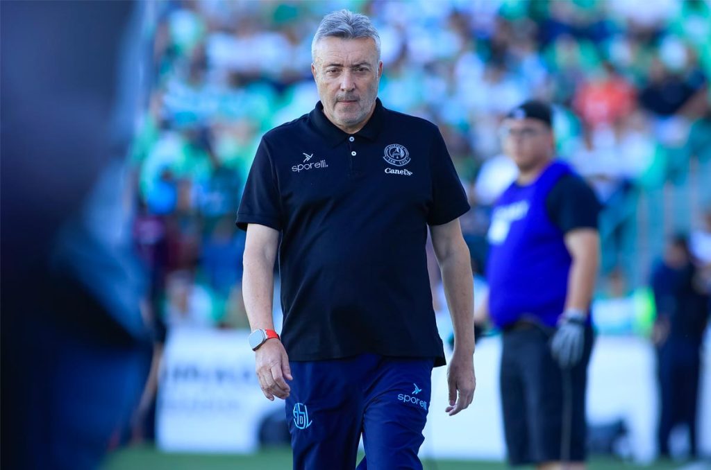 Domènec Torrent será el nuevo entrenador de Rayados de Monterrey